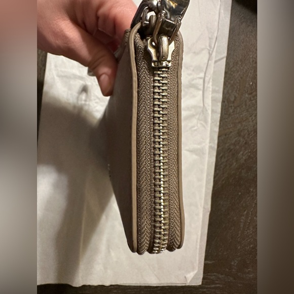 Tory Burch Continental Zip Wallet Wristlet ECU - Picture 6 of 13